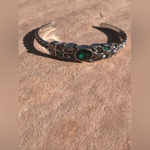 Paparazzi Green and black stone bracelet